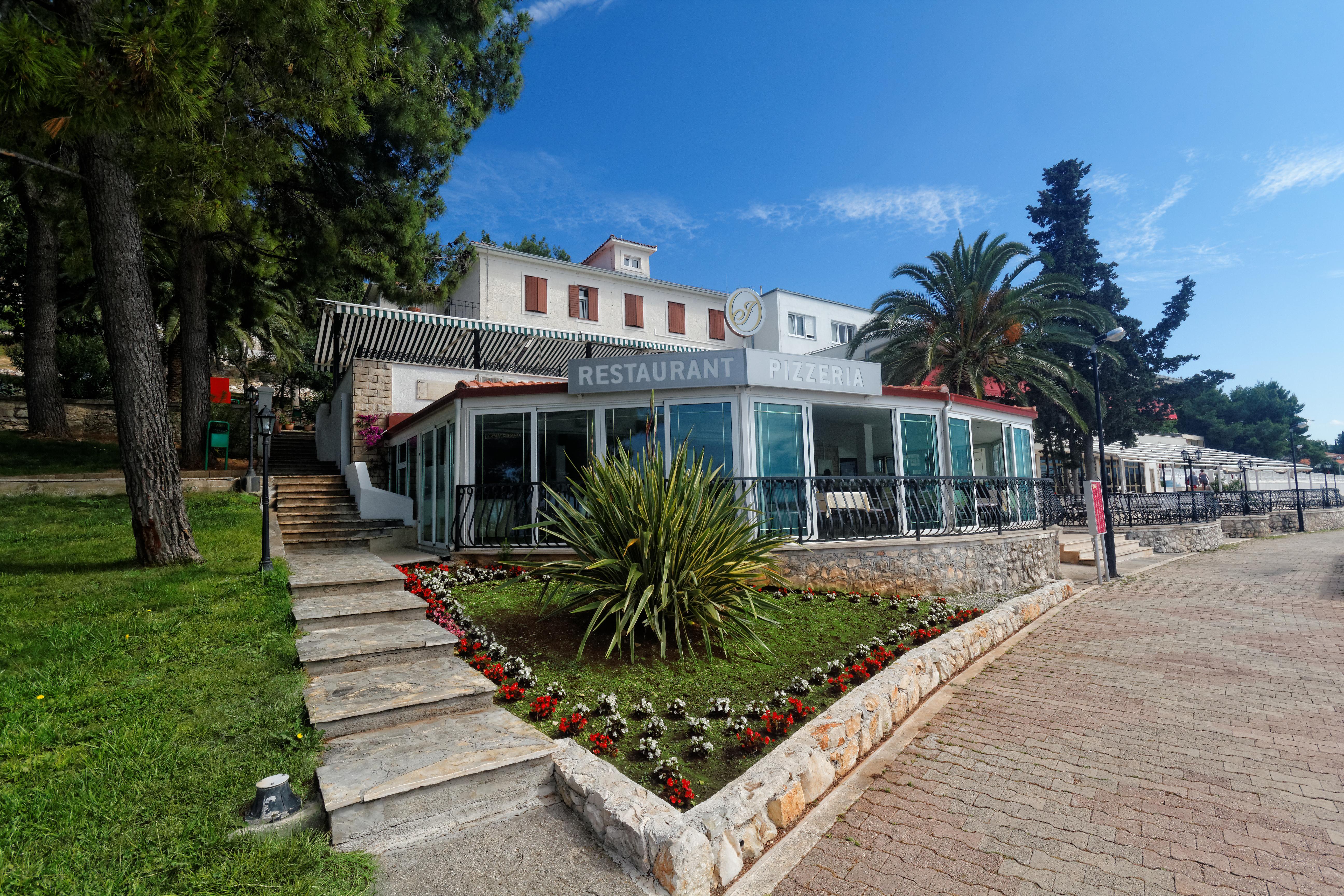 JADRAN All Inclusive Resort Donji Seget Esterno foto