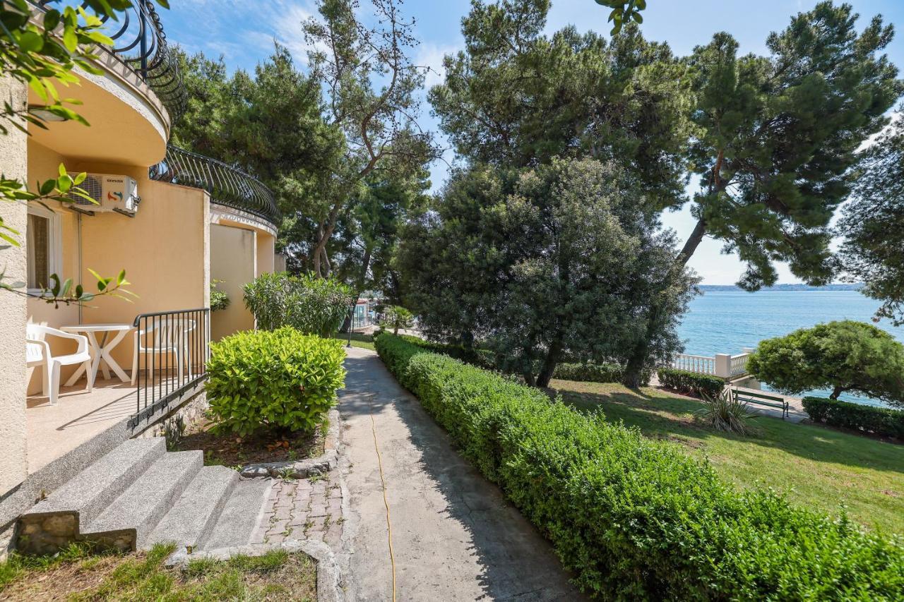 JADRAN All Inclusive Resort Donji Seget Esterno foto