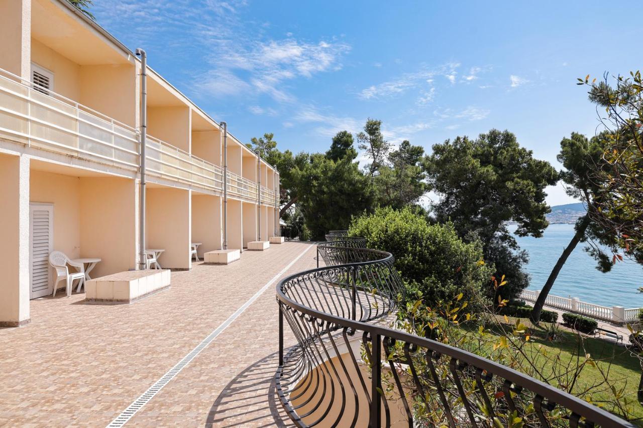 JADRAN All Inclusive Resort Donji Seget Esterno foto