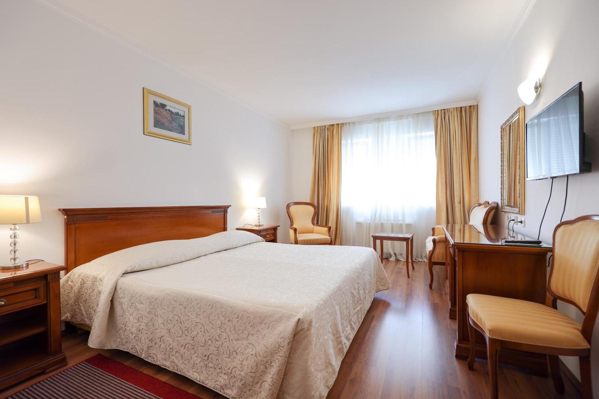 JADRAN All Inclusive Resort Donji Seget Esterno foto