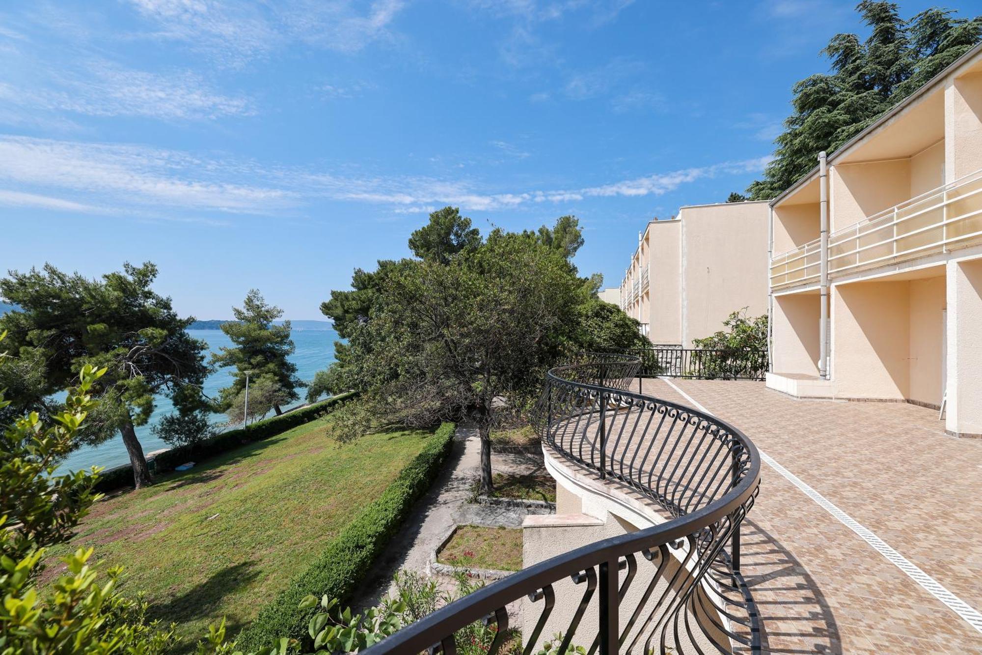 JADRAN All Inclusive Resort Donji Seget Esterno foto