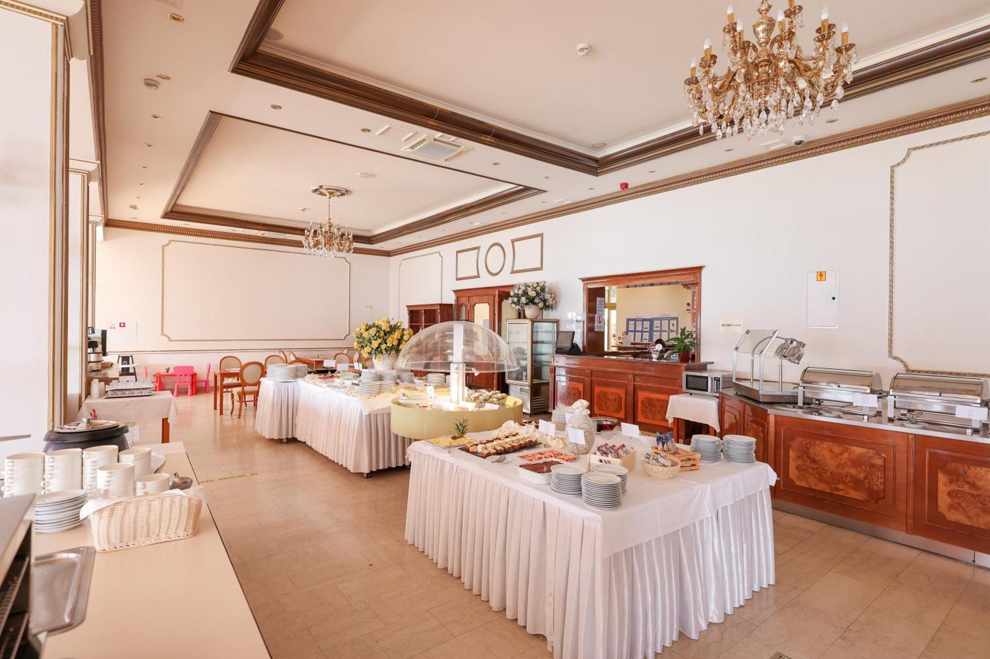 JADRAN All Inclusive Resort Donji Seget Esterno foto